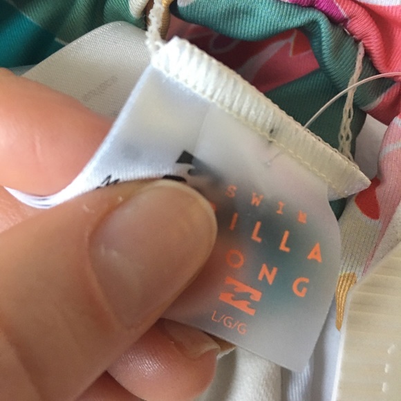 Billabong NWT Wild Sun Bikini Set - Size L - Picture 11 of 14